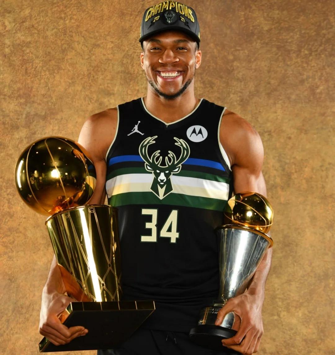 开云体育-字母哥在加拿大队比赛中大胜，精彩发挥引发热议！的简单介绍