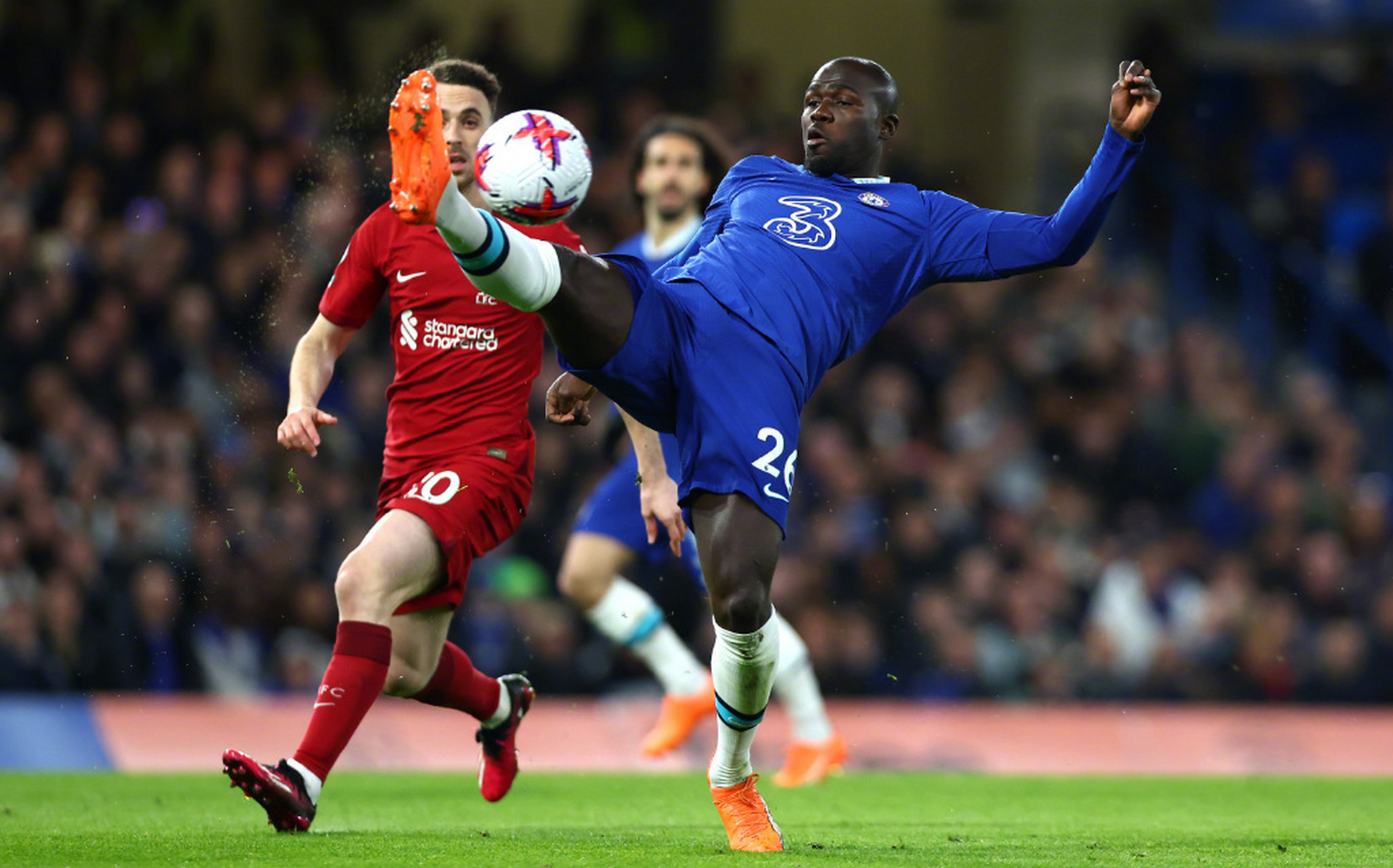 包含詹姆斯巅峰对决，西亚卡姆与70激战利物浦分钟，回归赛场胜负难料！的词条