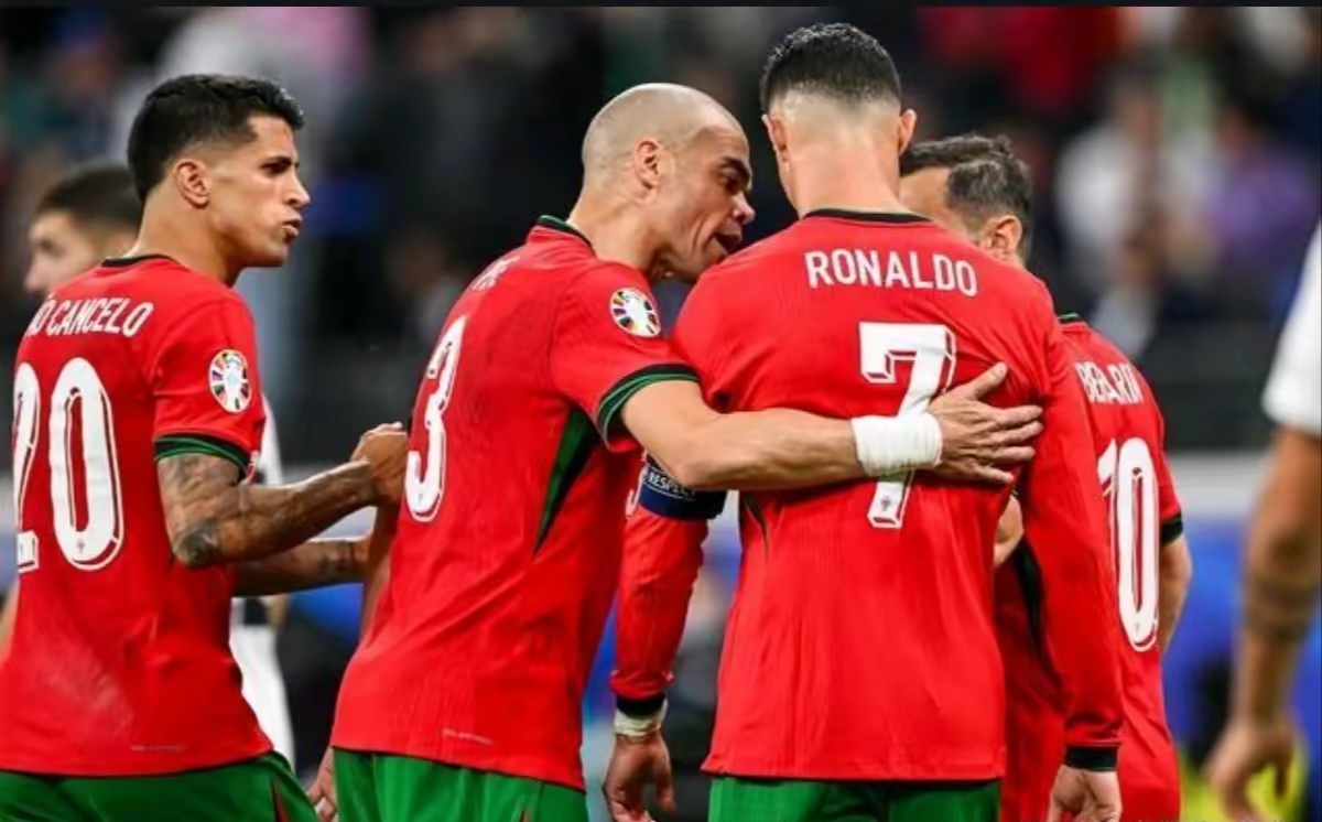 KAIYUN-包含西亚卡姆巅峰对决，Ming与70激战日本队分钟，挺进下一轮胜负难料！的词条